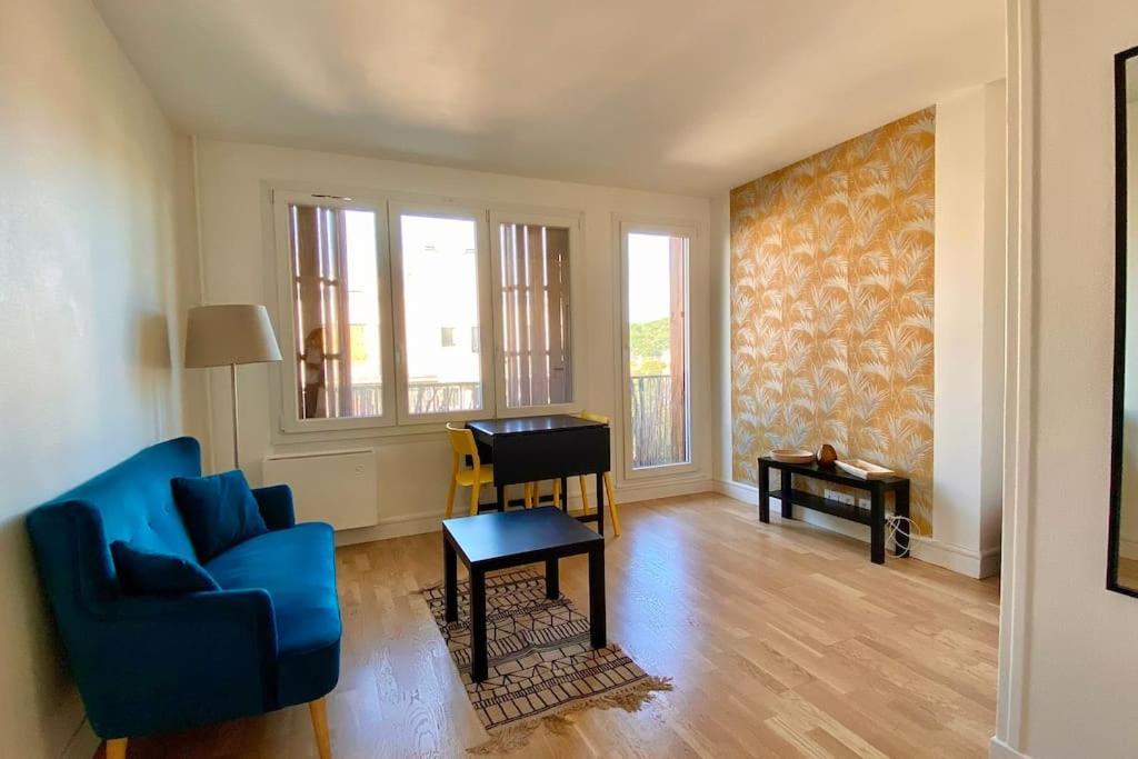 Beau Studio Cosy Et Calme - Face A La Gare De Rosny-Sous-Bois - 20Mn De Paris Et Disneyland מראה חיצוני תמונה