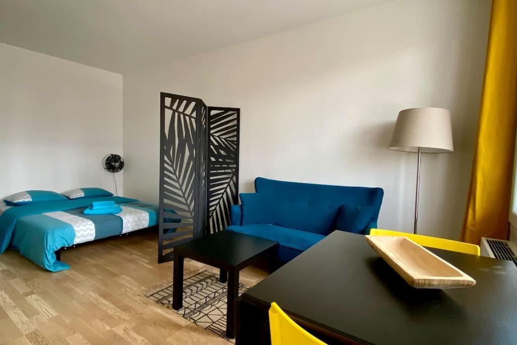 Beau Studio Cosy Et Calme - Face A La Gare De Rosny-Sous-Bois - 20Mn De Paris Et Disneyland מראה חיצוני תמונה